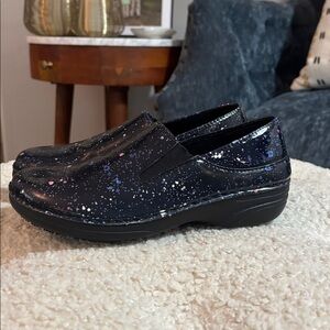 SPRING STEP COMFORT SHOES size 6 like new LEATHER  upper oil and slip resistant